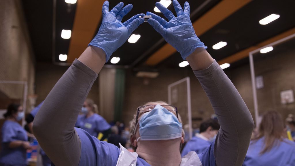"Hay 4.000 variantes de coronavirus en el mundo", afirma un ministro británico "Hay 4.000 variantes de coronavirus en el mundo", afirma un ministro británico