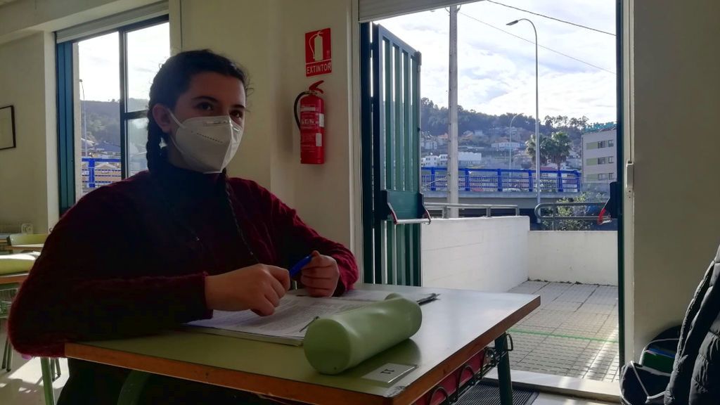Dar clase con las ventanas abiertas y una autopista al lado: “Es ensordecedor, no escuchamos al profesor” Dar clase con las ventanas abiertas y una autopista al lado: “Es ensordecedor, no escuchamos al profesor”