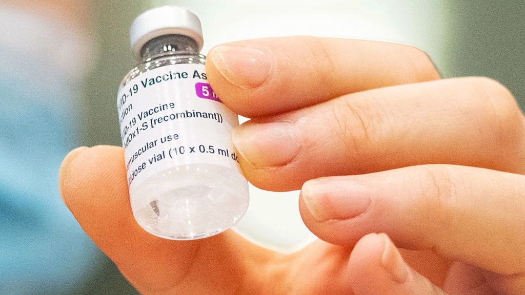 España descarta utilizar la vacuna de Astrazeneca en mayores de 55 España descarta utilizar la vacuna de Astrazeneca en mayores de 55