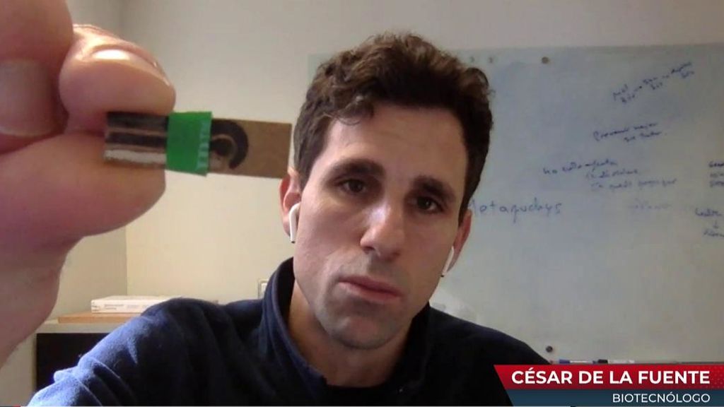 César de la Fuente, creador del sistema que podría detectar el Covid con saliva y el móvil: “Evitará que el virus se propague”