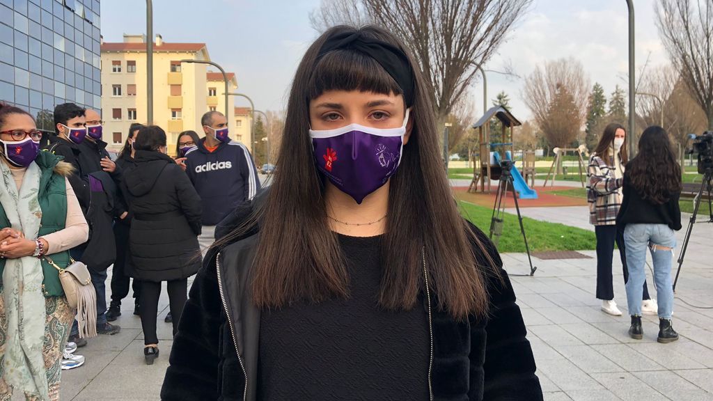 Leire, víctima del director de la agencia de Pamplona condenado por grabar modelos desnudas sin su permiso: “Ha destrozado mi vida” Leire, víctima del director de la agencia de Pamplona condenado por grabar modelos desnudas sin su permiso: “Ha destrozado mi vida”