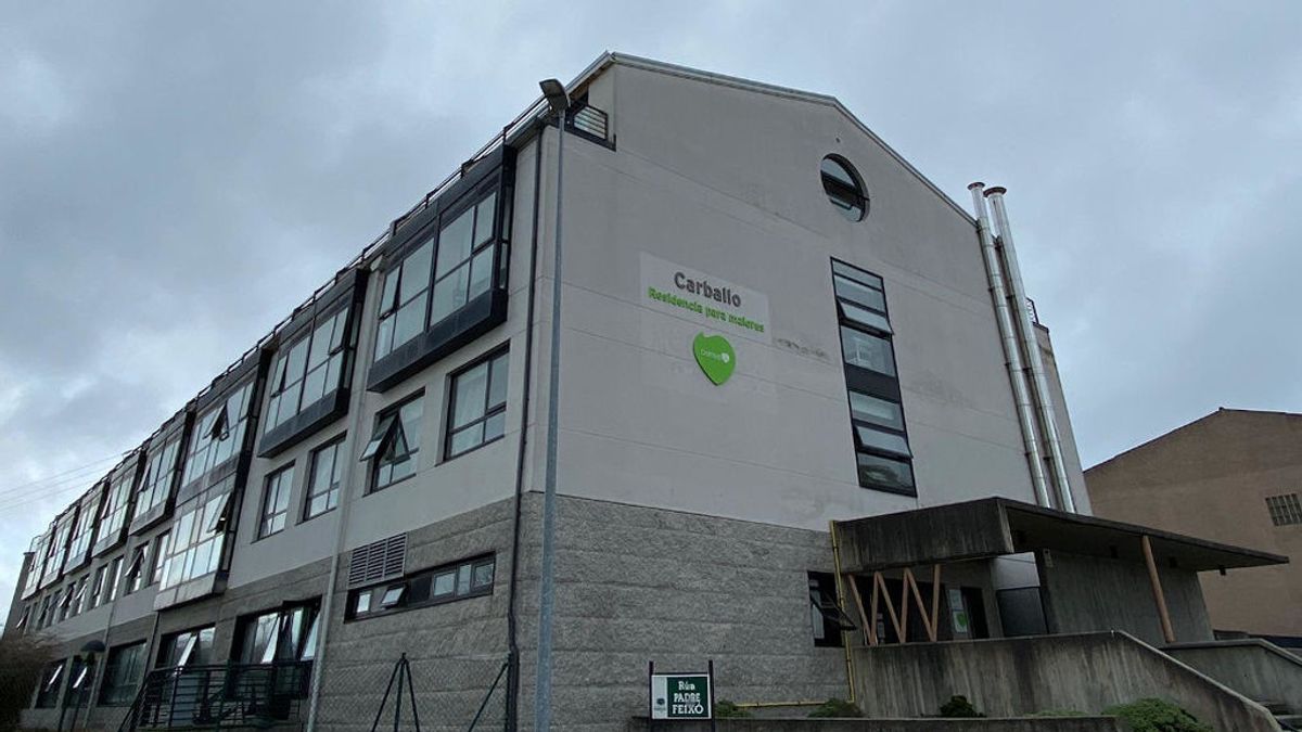 Estudian un brote “explosivo” y su posible vinculación con la variante británica en un geriátrico de A Coruña Estudian un brote “explosivo” y su posible vinculación con la variante británica en un geriátrico de A Coruña