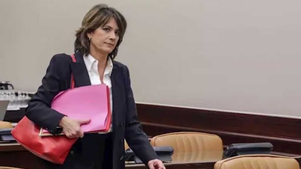 El TS resolverá cuando se dicte sentencia si el PP puede recurrir el nombramiento de Dolores Redondo El TS resolverá cuando se dicte sentencia si el PP puede recurrir el nombramiento de Dolores Redondo