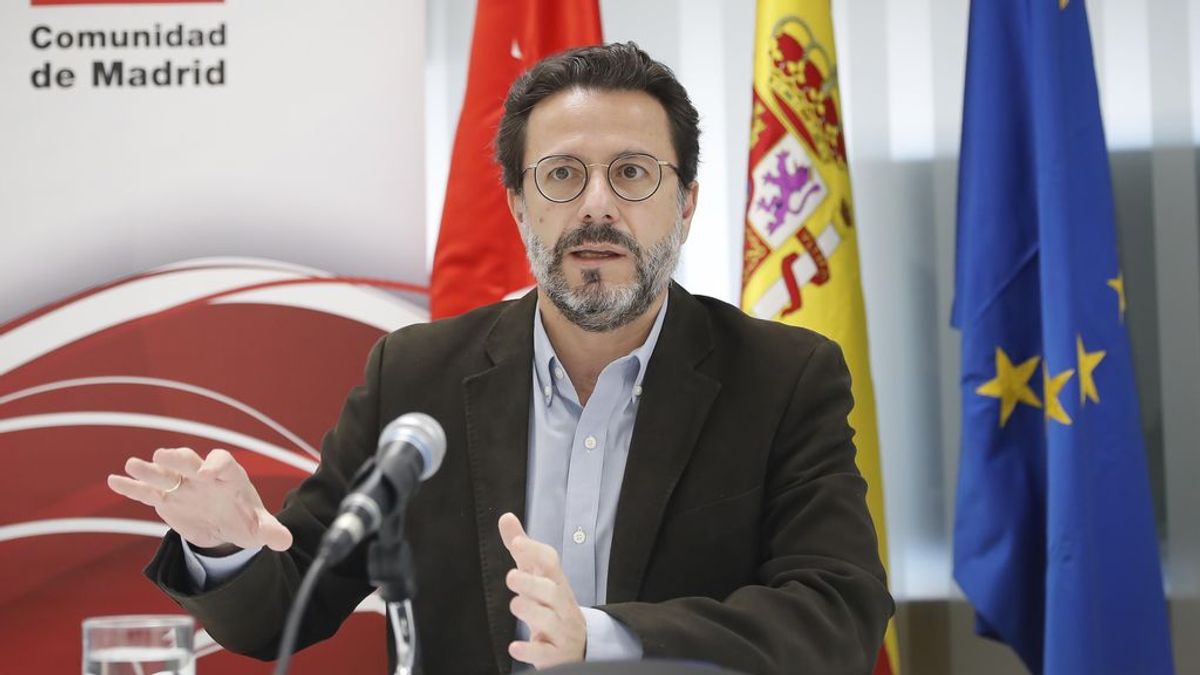 Madrid defiende seguir "abierto" y celebra que vengan turistas franceses: "Peor sería que sucediera lo contrario" Madrid defiende seguir "abierto" y celebra que vengan turistas franceses: "Peor sería que sucediera lo contrario"