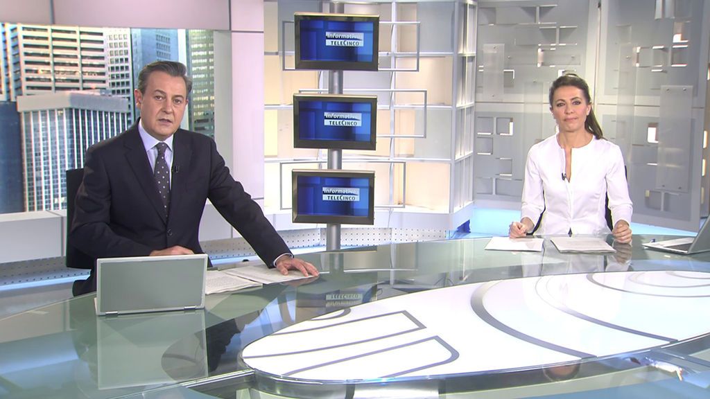 Con José Ribagorda y Ángeles Blanco Informativos Telecinco 2021 Mediodía 06/02/2021