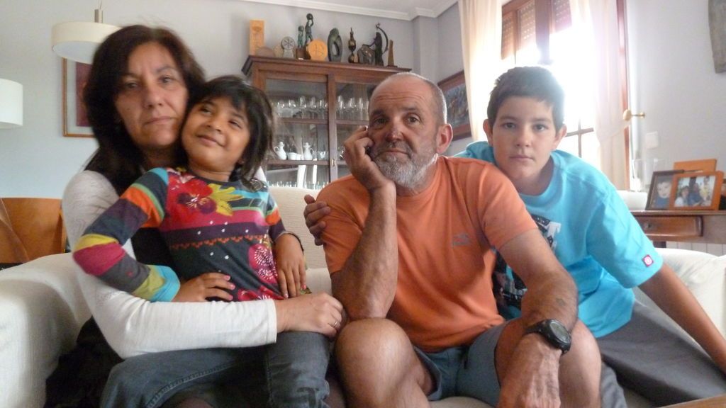 Juanito con su familia