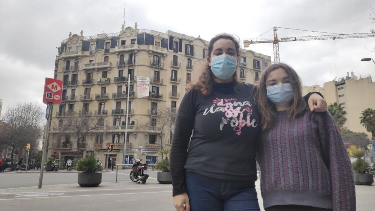 Dos hermanas de Barcelona en riesgo de desahucio por no poder afrontar la subida del alquiler de 450€ a 950€ Dos hermanas de Barcelona en riesgo de desahucio por no poder afrontar la subida del alquiler de 450€ a 950€