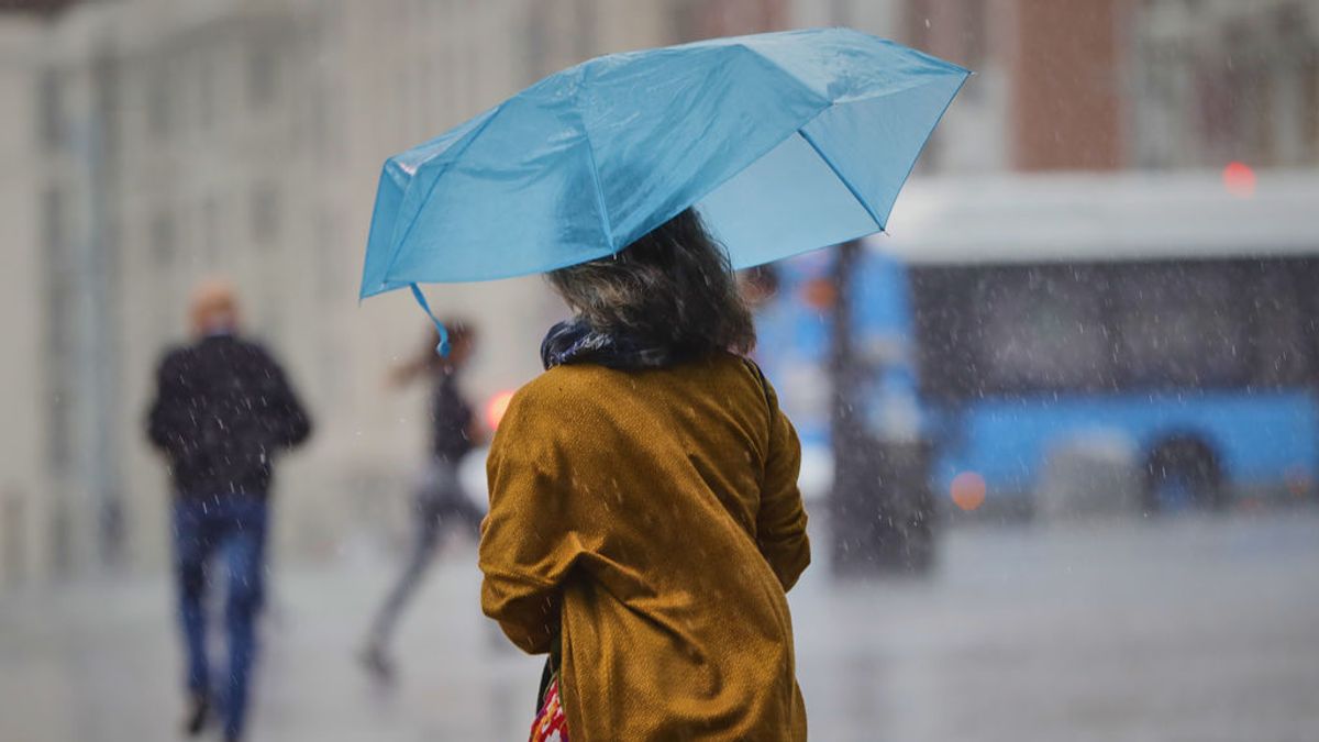 Se acerca una fuerte borrasca: habrá avisos meteorológicos en media España por el temporal