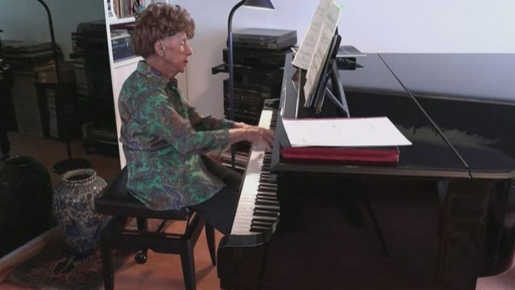 Una mujer de 106 años lanza su sexto disco: "Tocar es el piano es alimento para mi alma"