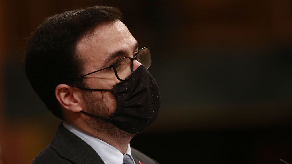 El Ministro Garzón dice que "no está acreditado" que las mascarillas FFP2 protejan mejor El Ministro Garzón dice que "no está acreditado" que las mascarillas FFP2 protejan mejor