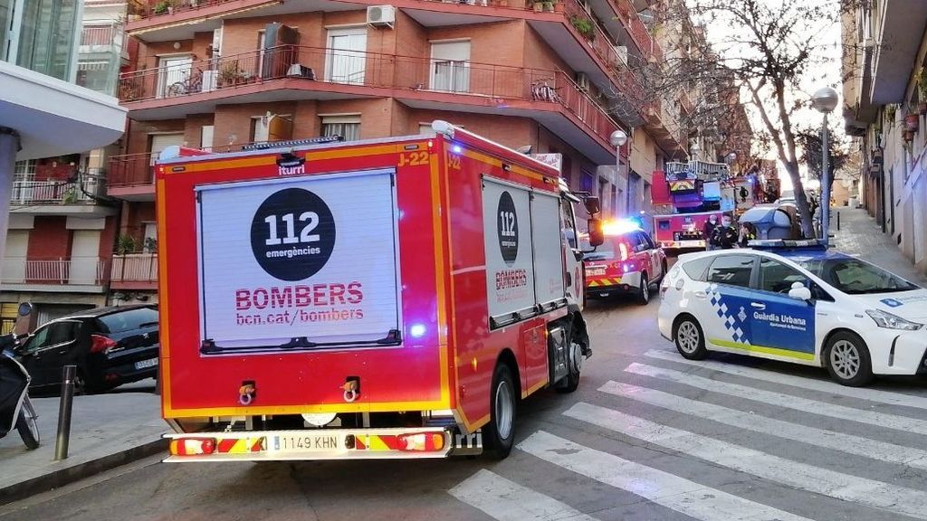 Un hombre muere al derrumbarse el techo de su habitación en Sabadell Un hombre muere al derrumbarse el techo de su habitación en Sabadell