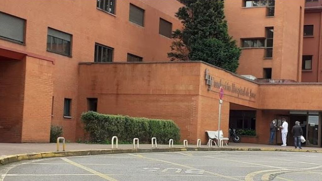 Pablo Riesgo, de 26 años el sanitario más joven muerto por la covid en Asturias Pablo Riesgo, de 26 años el sanitario más joven muerto por la covid en Asturias