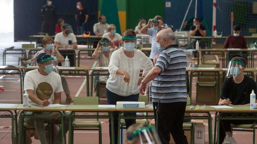 Miembros de mesas electorales el 14-F lamentan que sus alegaciones no prosperen: "Tengo cáncer y me dicen que es una excusa"