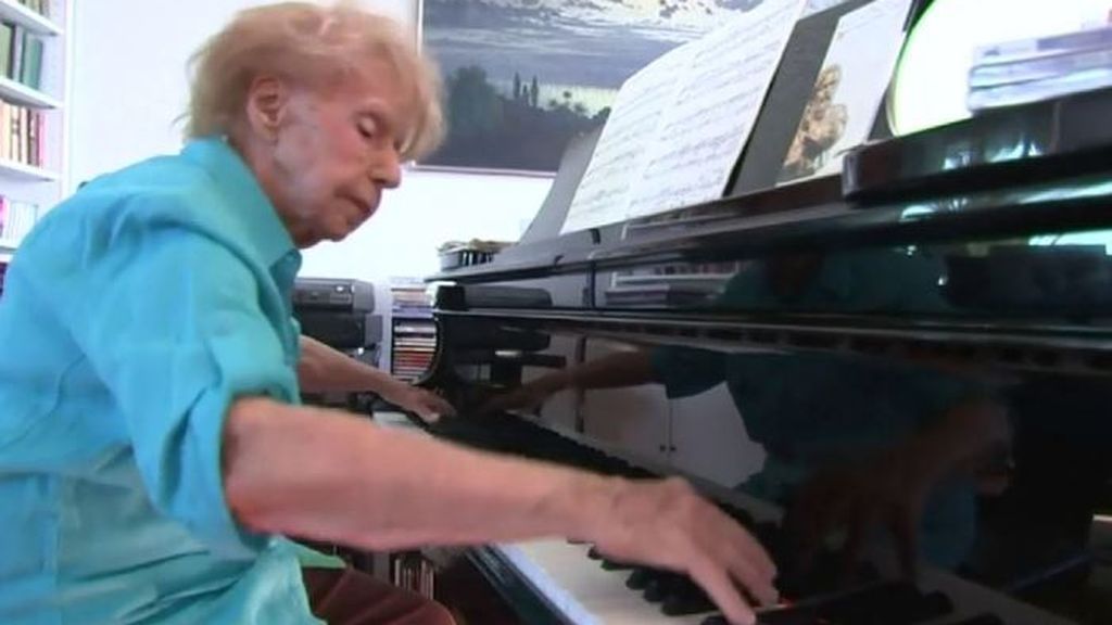 Colette, tocar el piano a los 106 años para sobrevivir al tiempo