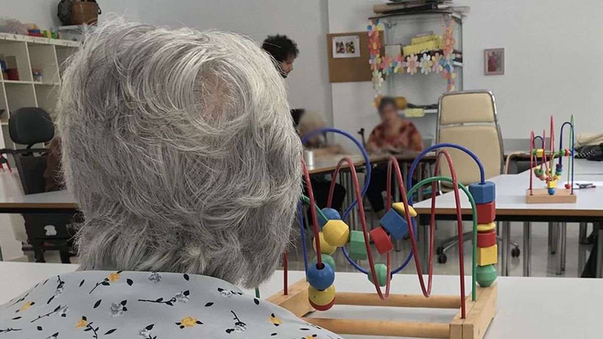 Andalucía volverá a permitir visitas a residencias una semana después de completar la segunda dosis de la vacuna Andalucía volverá a permitir visitas a residencias una semana después de completar la segunda dosis de la vacuna
