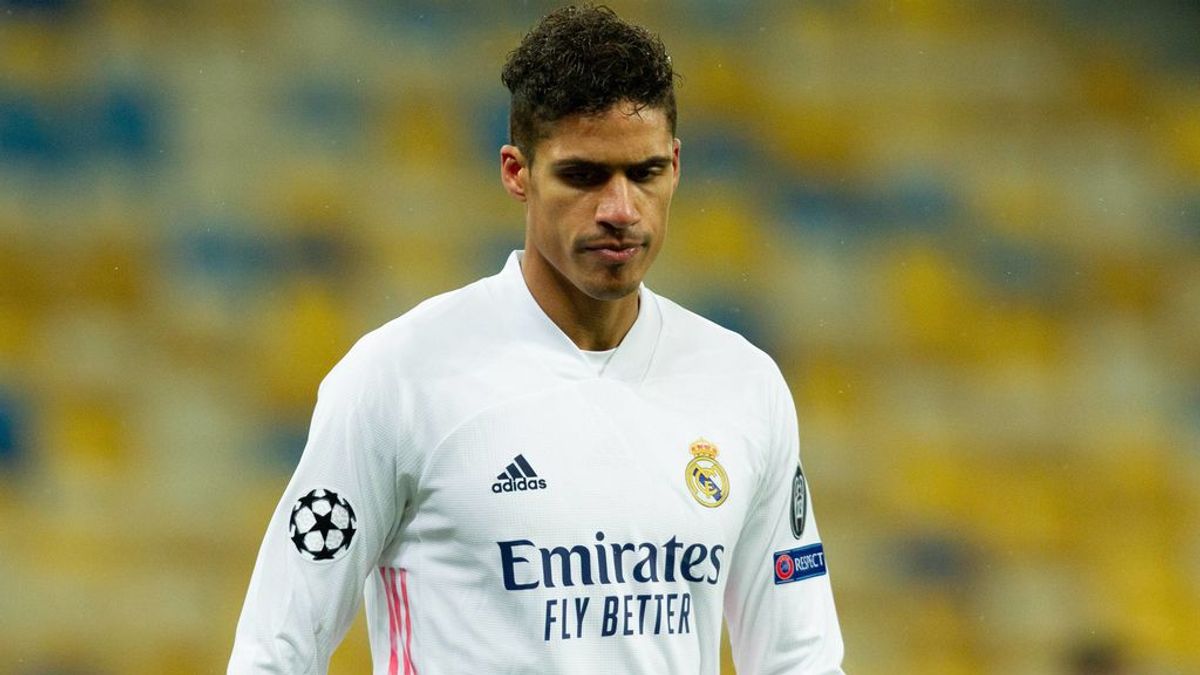 Varane y Sergio Ramos no tienen segura su continuidad en el Madrid. Varane y Sergio Ramos no tienen segura su continuidad en el Madrid.