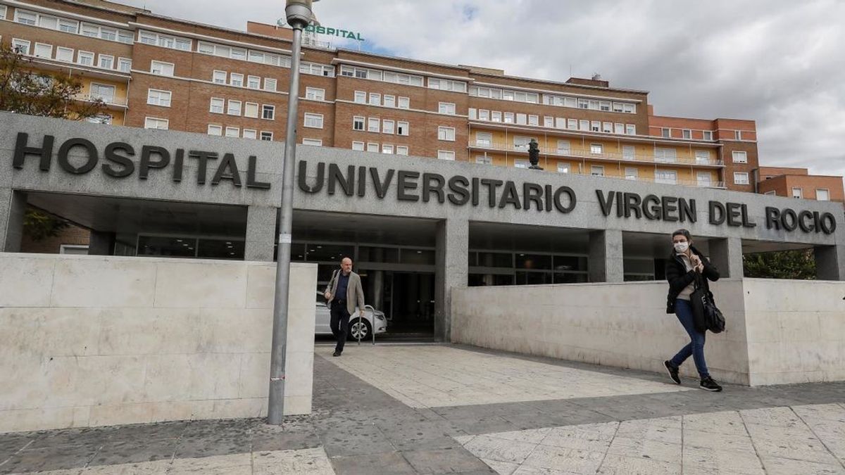 Denuncia que le han robado 170 euros a su padre ingresado en la UVI del Virgen del Rocío de Sevilla Denuncia que le han robado 170 euros a su padre ingresado en la UVI del Virgen del Rocío de Sevilla