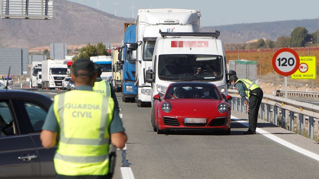 Un hombre alega que necesita sexo con su pareja para saltarse el cierre perimetral Un hombre alega que necesita sexo con su pareja para saltarse el cierre perimetral