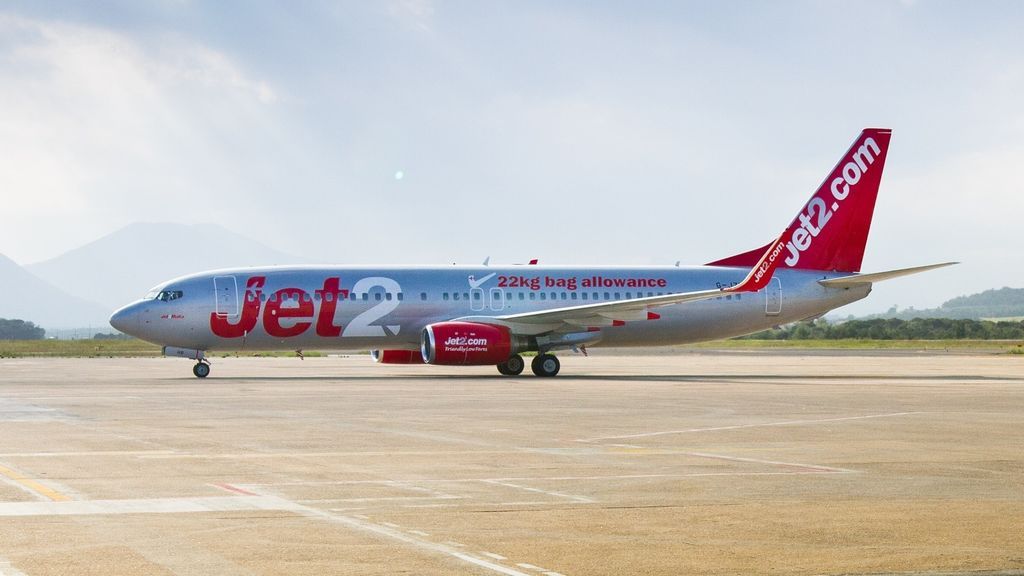 Avión de la aerolínea británica Jet2 Avión de la aerolínea británica Jet2