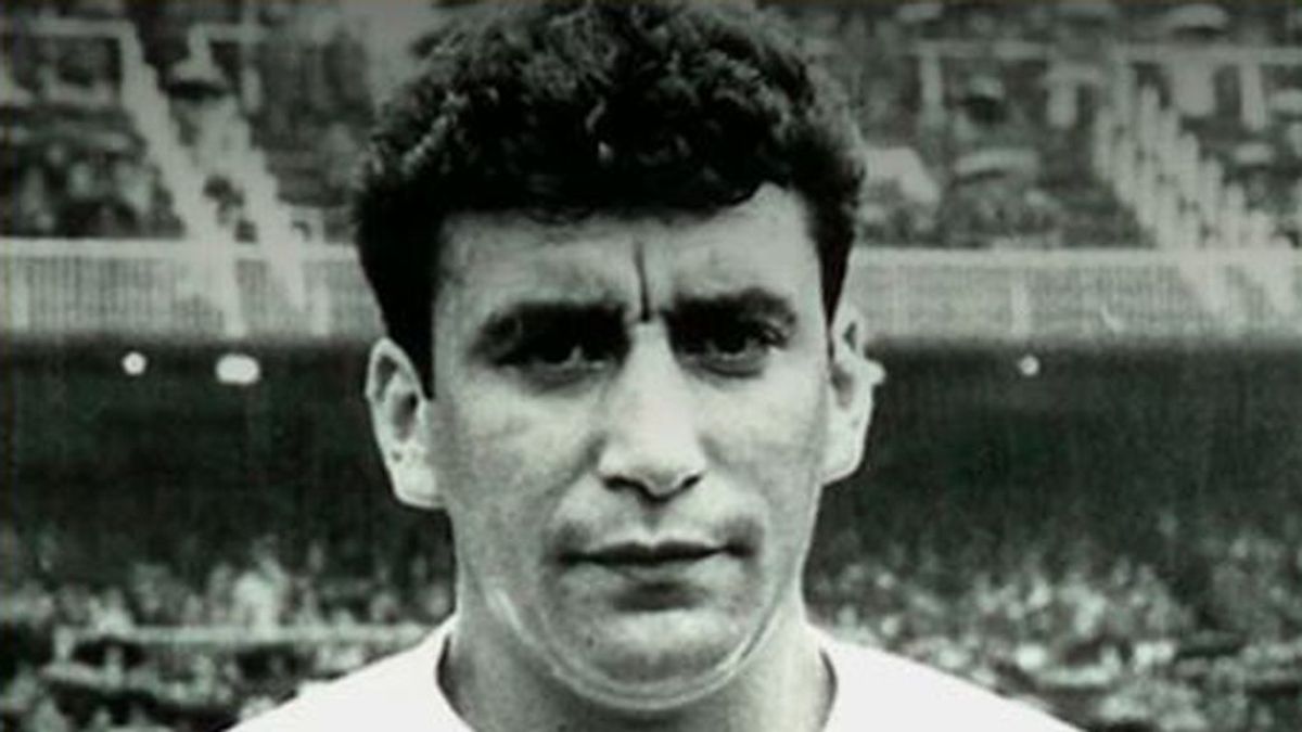 Muere a los 82 años Enrique Pérez Díaz, 'Pachín' , la leyenda madridista que ganó dos copas de Europa y siete ligas Muere a los 82 años Enrique Pérez Díaz, 'Pachín' , la leyenda madridista que ganó dos copas de Europa y siete ligas