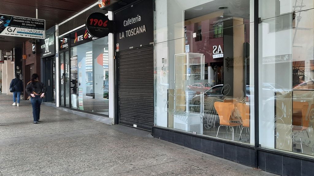 Extremadura flexibiliza sus restricciones: reabre la hostelería y levanta el cierre perimetral de casi todos sus municipios Extremadura flexibiliza sus restricciones: reabre la hostelería y levanta el cierre perimetral de casi todos sus municipios