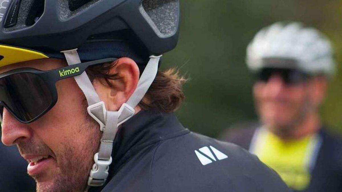 Fernando Alonso, atropellado por un coche mientras entrenaba en Suiza: está bien, aunque ha sufrido fracturas Fernando Alonso, atropellado por un coche mientras entrenaba en Suiza: está bien, aunque ha sufrido fracturas