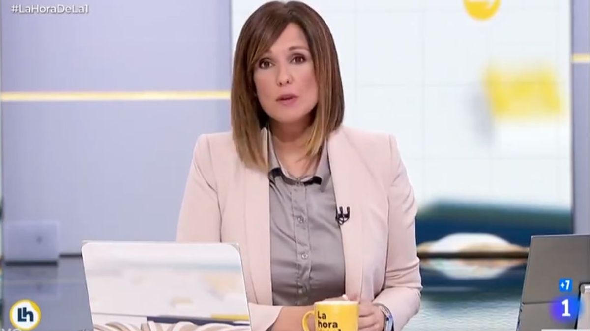 Mónica López, directora de 'La Hora de la 1' pide disculpas por el "error" del rótulo de la Princesa Leonor Mónica López, directora de 'La Hora de la 1' pide disculpas por el "error" del rótulo de la Princesa Leonor