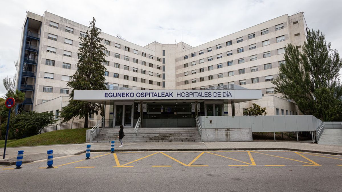 Un niño de once años muere tras caerle un trozo de fachada en Vitoria Un niño de once años muere tras caerle un trozo de fachada en Vitoria