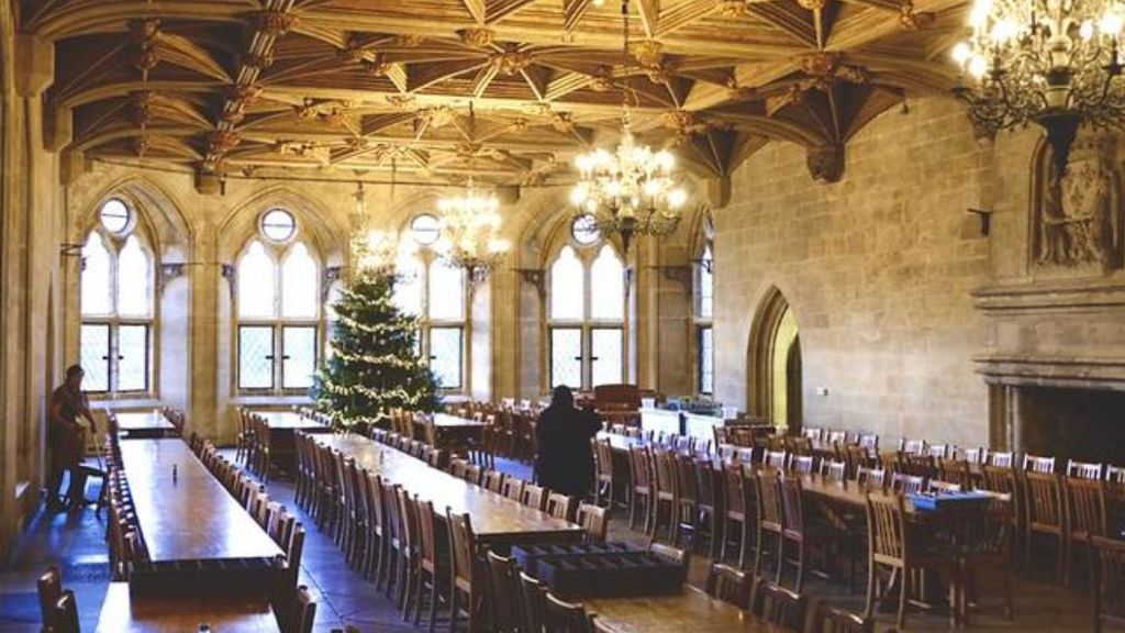 El 'Hogwarts para hippies': así es el colegio donde estudiará la princesa Leonor que se parece a una escuela de Magia y Hechicería