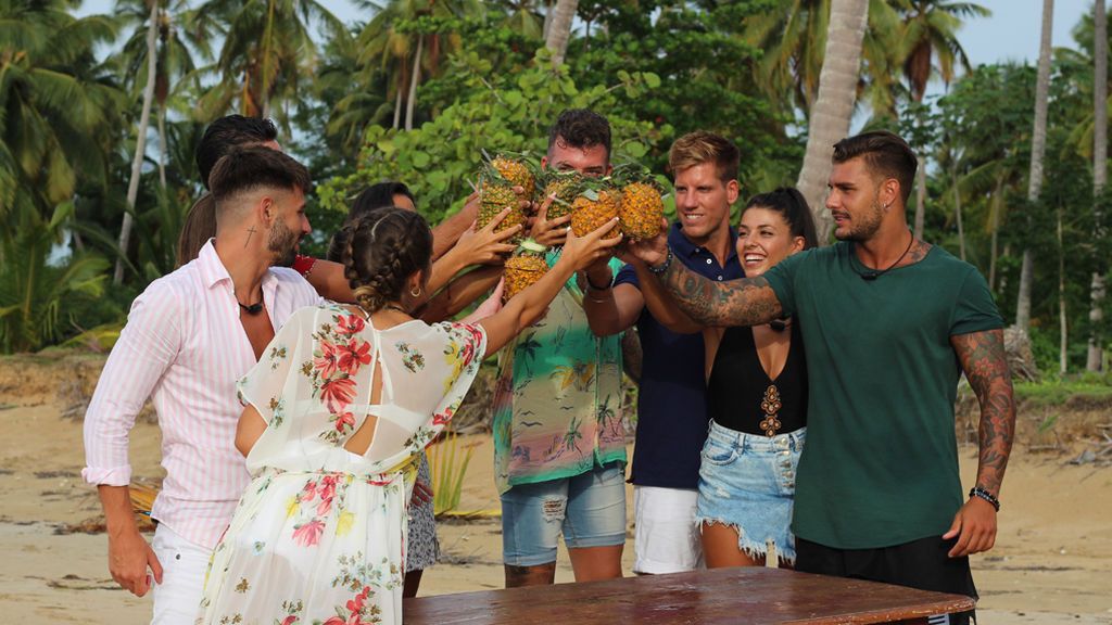 Mucho tonteo y buen rollo: ¡nos colamos en el rodaje de las segundas citas de las chicas!