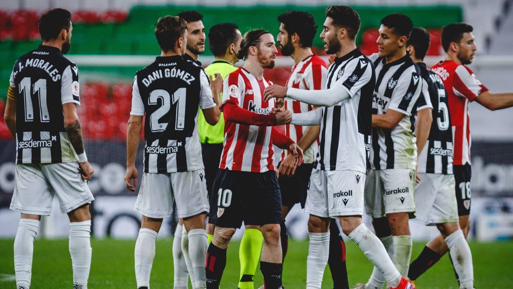 El Levante toma una pequeña ventaja ante el Athletic.