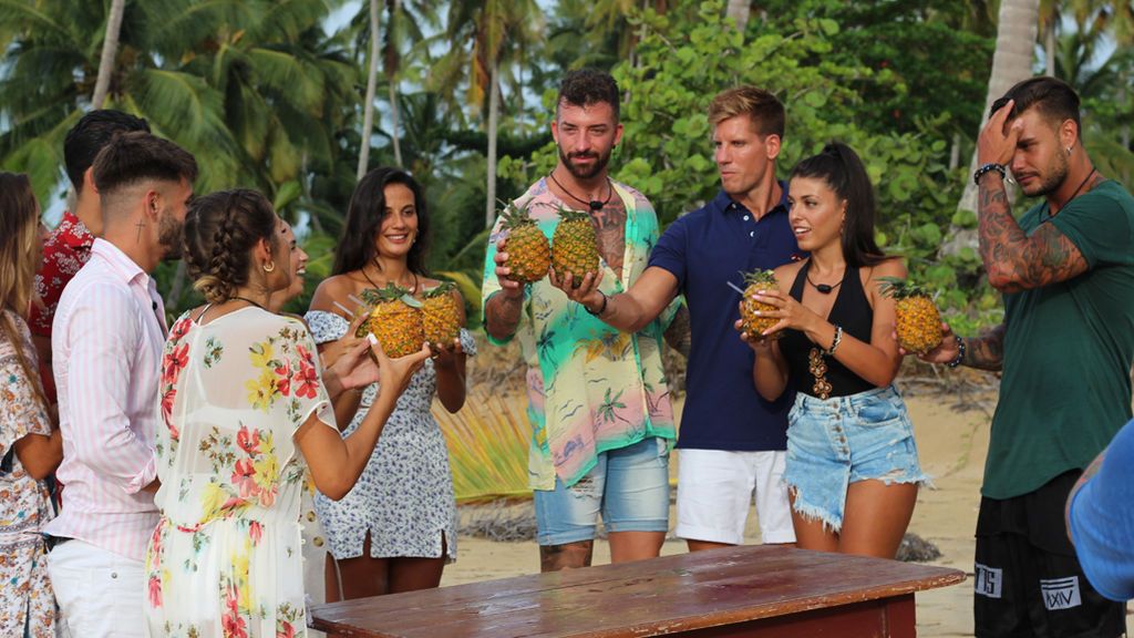 Mucho tonteo y buen rollo: ¡nos colamos en el rodaje de las segundas citas de las chicas!