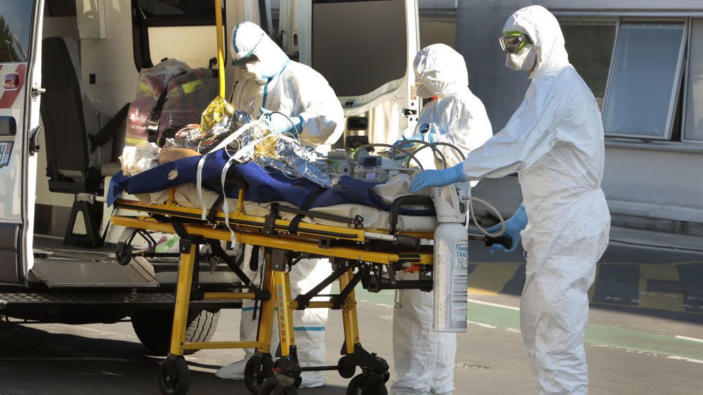 La reinfección grave de un hombre con la cepa sudafricana mantiene en alerta a médicos en Francia La reinfección grave de un hombre con la cepa sudafricana mantiene en alerta a médicos en Francia