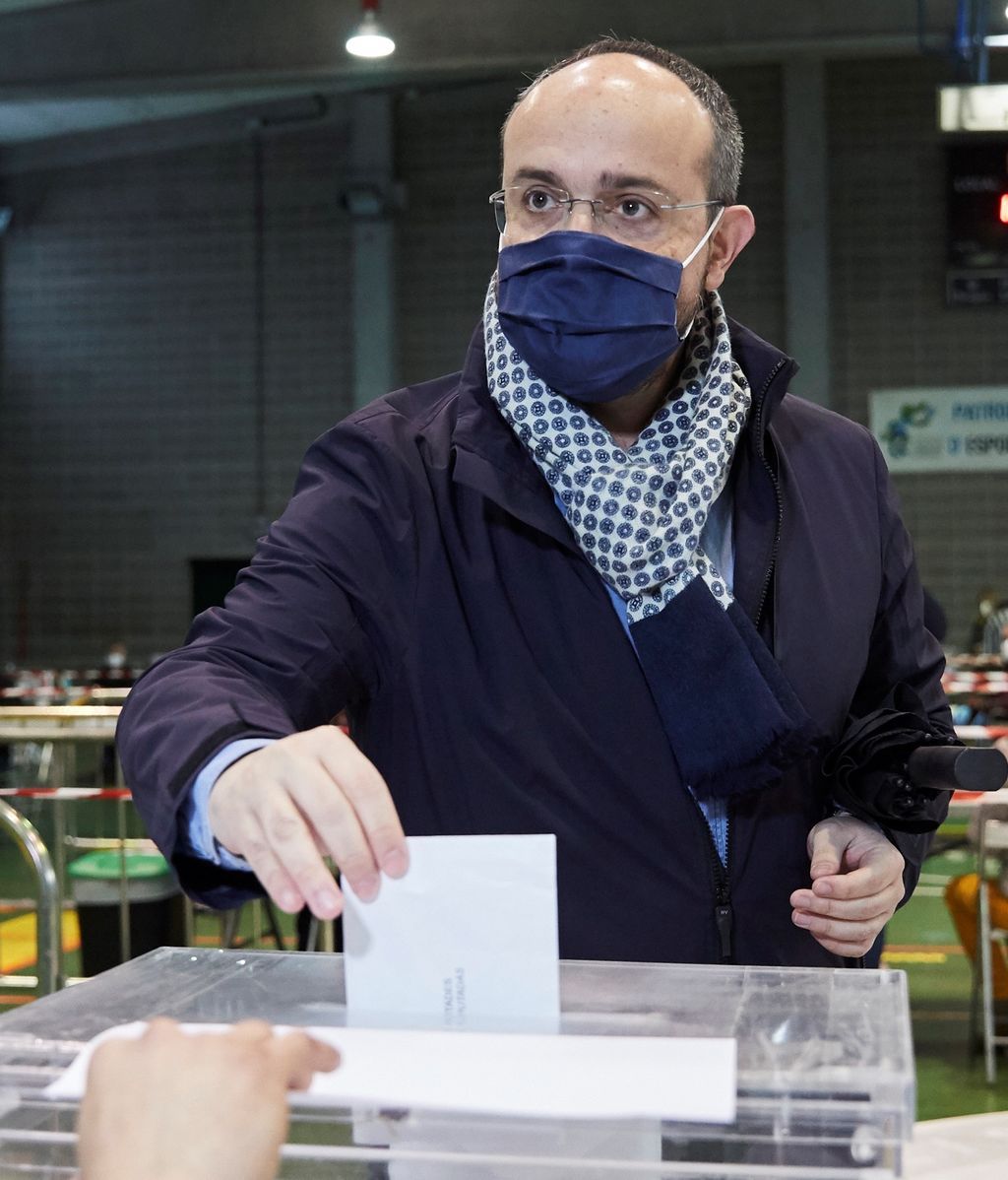 Las atípicas elecciones en Cataluña, en imágenes