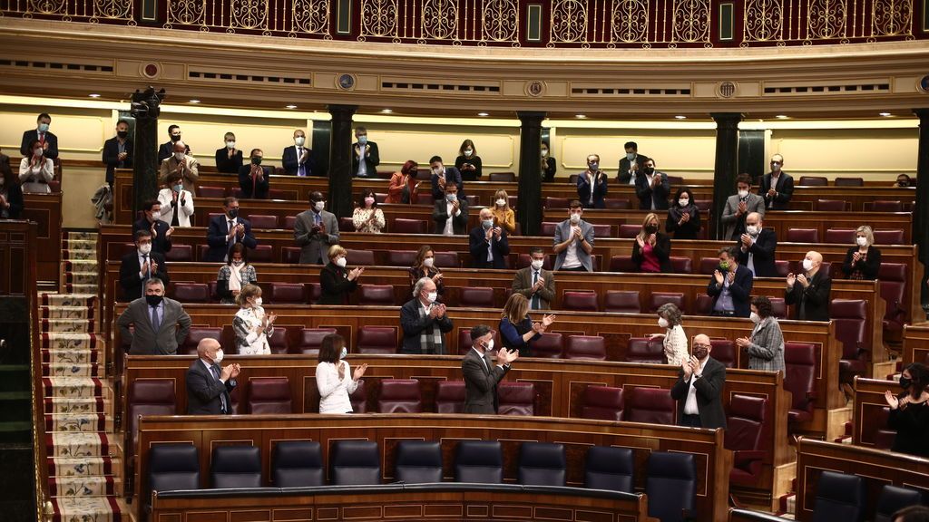 30 médicos de Madrid critican al presidente de su Colegio por relacionar covid-19 y eutanasia 30 médicos de Madrid critican al presidente de su Colegio por relacionar covid-19 y eutanasia
