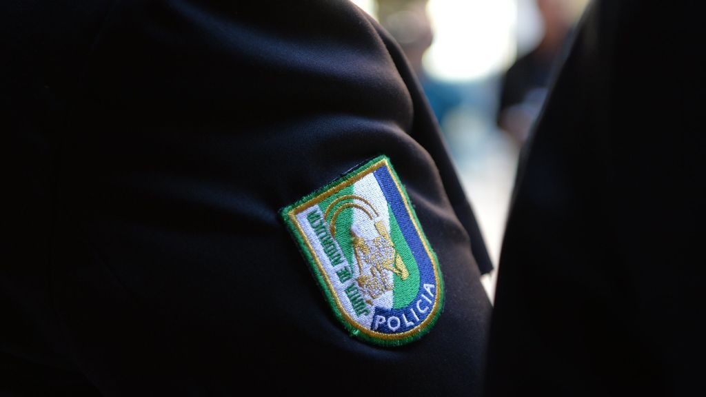 Detenido un joven en Málaga por abusar presuntamente de una menor a la que dejó embarazada y cuya madre lo permitió Detenido un joven en Málaga por abusar presuntamente de una menor a la que dejó embarazada y cuya madre lo permitió