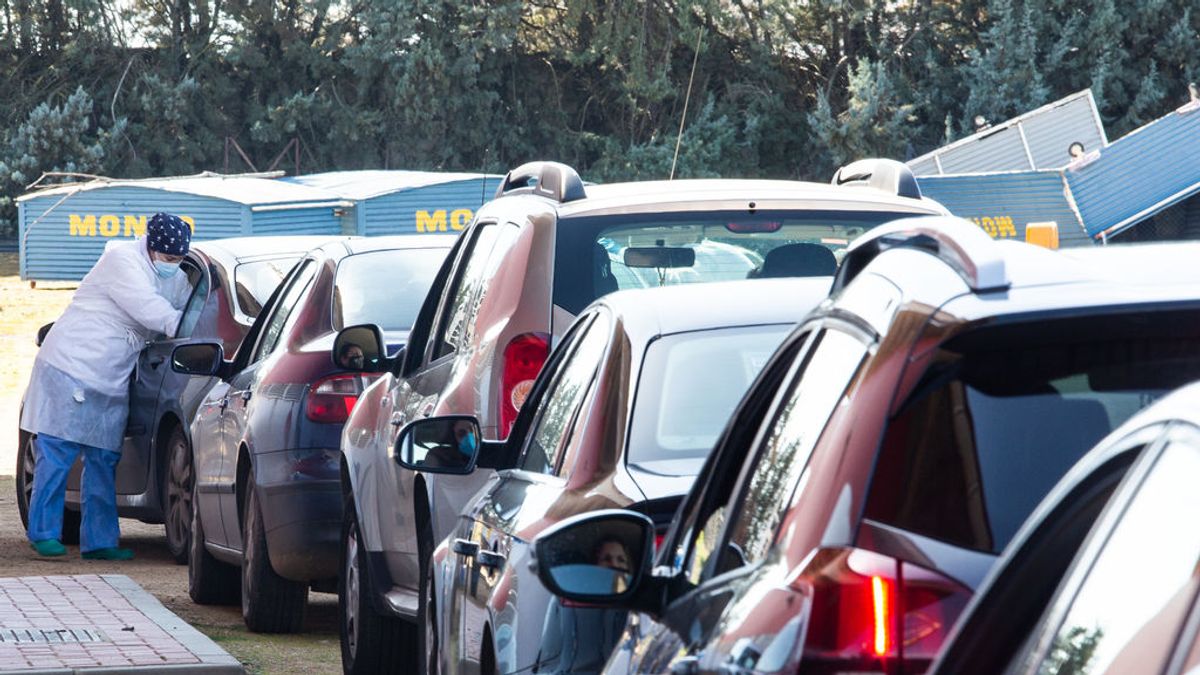 Fin de semana de récord de vacunación en España con más de 138.000 dosis inoculadas Fin de semana de récord de vacunación en España con más de 138.000 dosis inoculadas