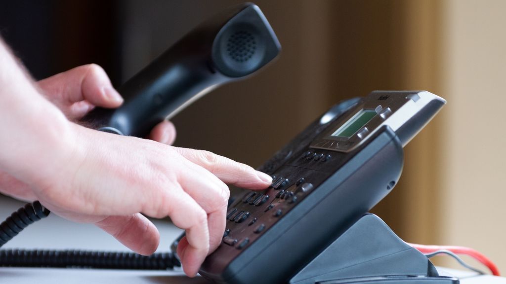 El Tribunal Superior respalda un despido por "mantener conversaciones telefónicas de forma continuada" durante la jornada laboral El Tribunal Superior respalda un despido por "mantener conversaciones telefónicas de forma continuada" durante la jornada laboral