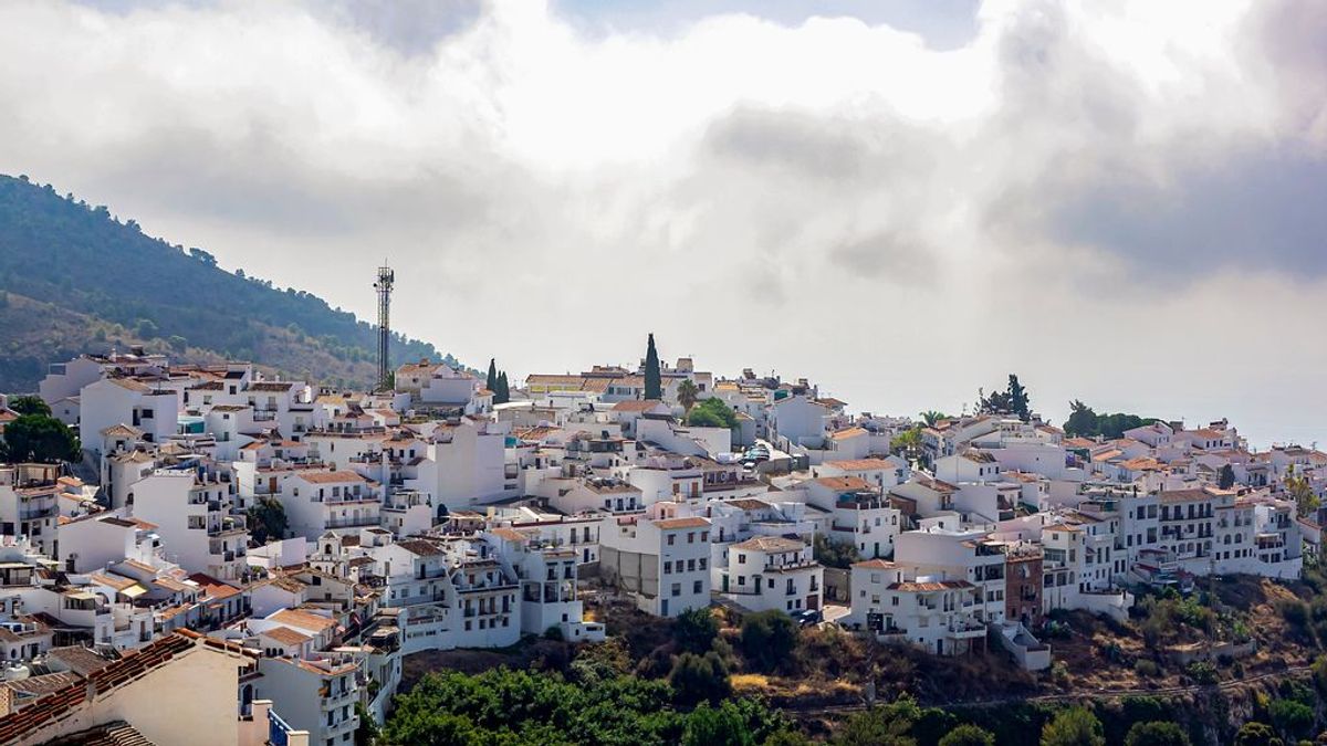 Conflicto político por el anuncio la Junta para promocionar el Dia de Andalucía con "un acento de Valladolid" Conflicto político por el anuncio la Junta para promocionar el Dia de Andalucía con "un acento de Valladolid"