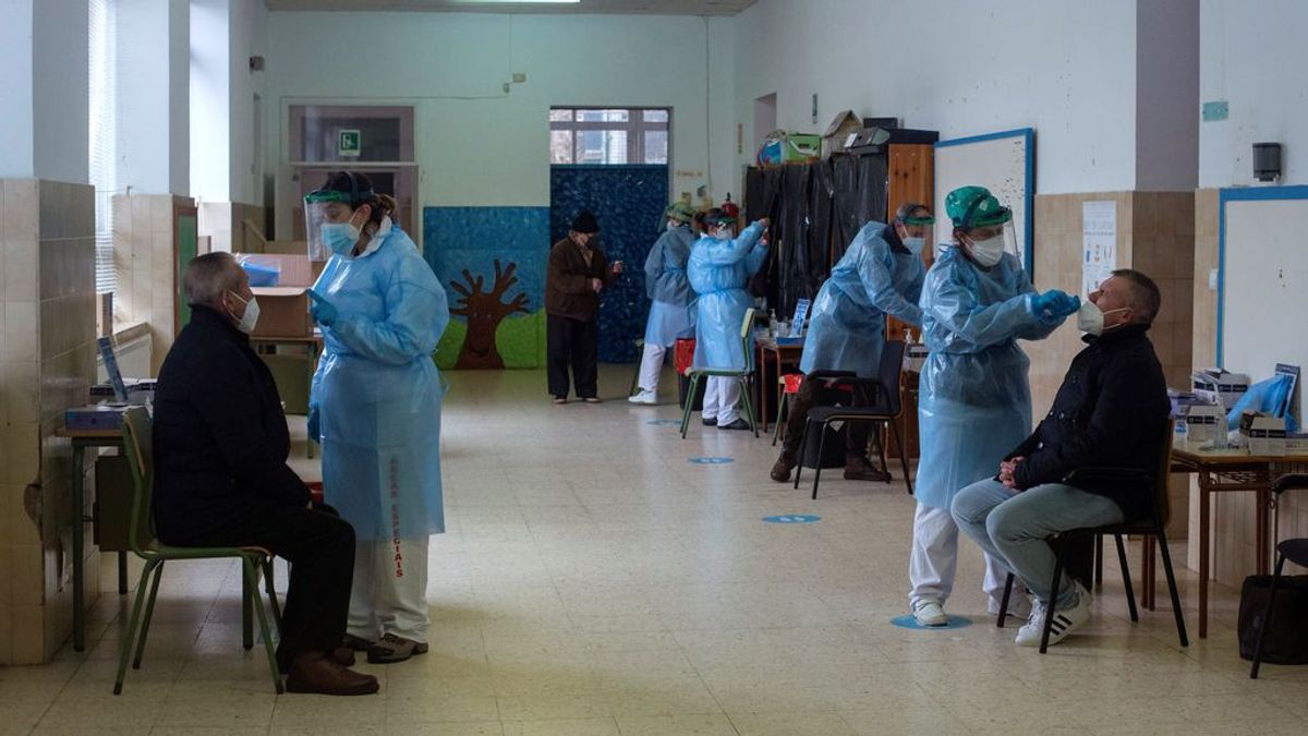 España baja de los 400 puntos de incidencia acumulada a 14 días España baja de los 400 puntos de incidencia acumulada a 14 días