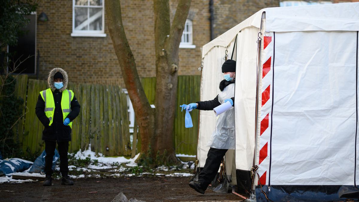 Reino Unido detecta una nueva variante que escapa a los anticuerpos y ya está en España Reino Unido detecta una nueva variante que escapa a los anticuerpos y ya está en España