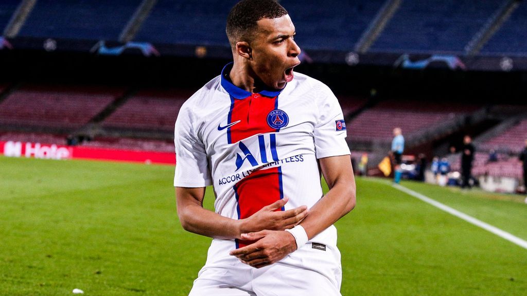 Mbappé firma un hat-trick ante Messi en la Champions