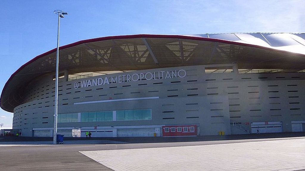 Madrid vacunará a bomberos y policías municipales en el estadio Wanda Metropolitano Madrid vacunará a bomberos y policías municipales en el estadio Wanda Metropolitano