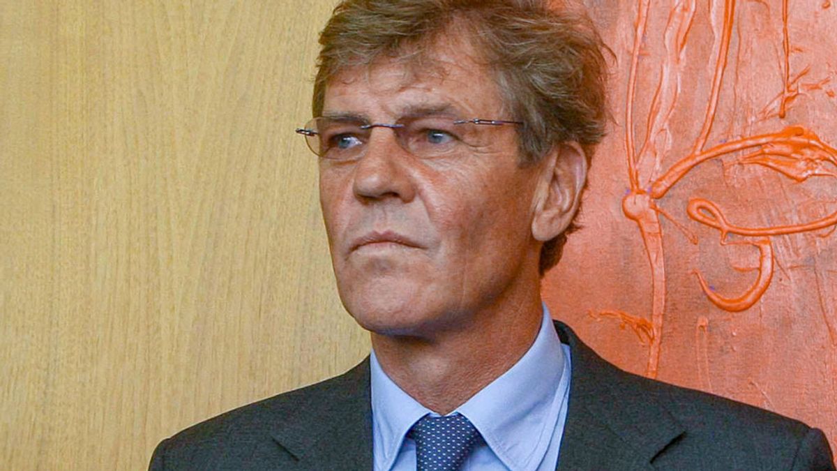 Ernesto de Hannover acusa a su hijo de 'ingratitud' y exige que le devuelva sus castillos Ernesto de Hannover acusa a su hijo de 'ingratitud' y exige que le devuelva sus castillos