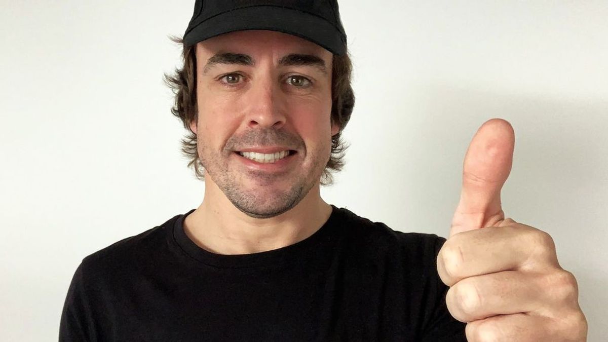 Fernando Alonso ya entrena una semana después del atropello con su bici Fernando Alonso ya entrena una semana después del atropello con su bici