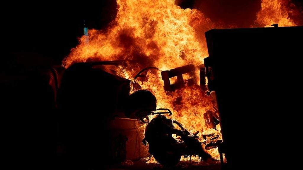 En imágenes: Tercer día consecutivo de violentas protestas en Barcelona por el encarcelamiento de Hasél