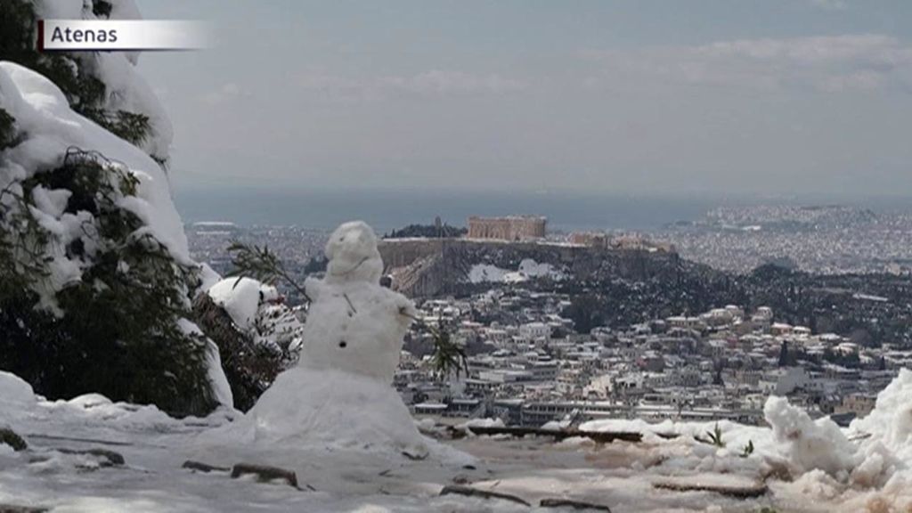 Nieva en latitudes inusuales en febrero: Texas, Atenas, Jerusalén y otros lugares azotados por el temporal de frío