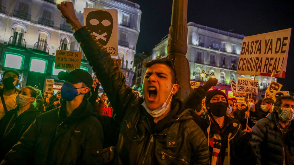 Calvo critica a Echenique por "alentar" las protestas contra la encarcelación del rapero Hasél Calvo critica a Echenique por "alentar" las protestas contra la encarcelación del rapero Hasél