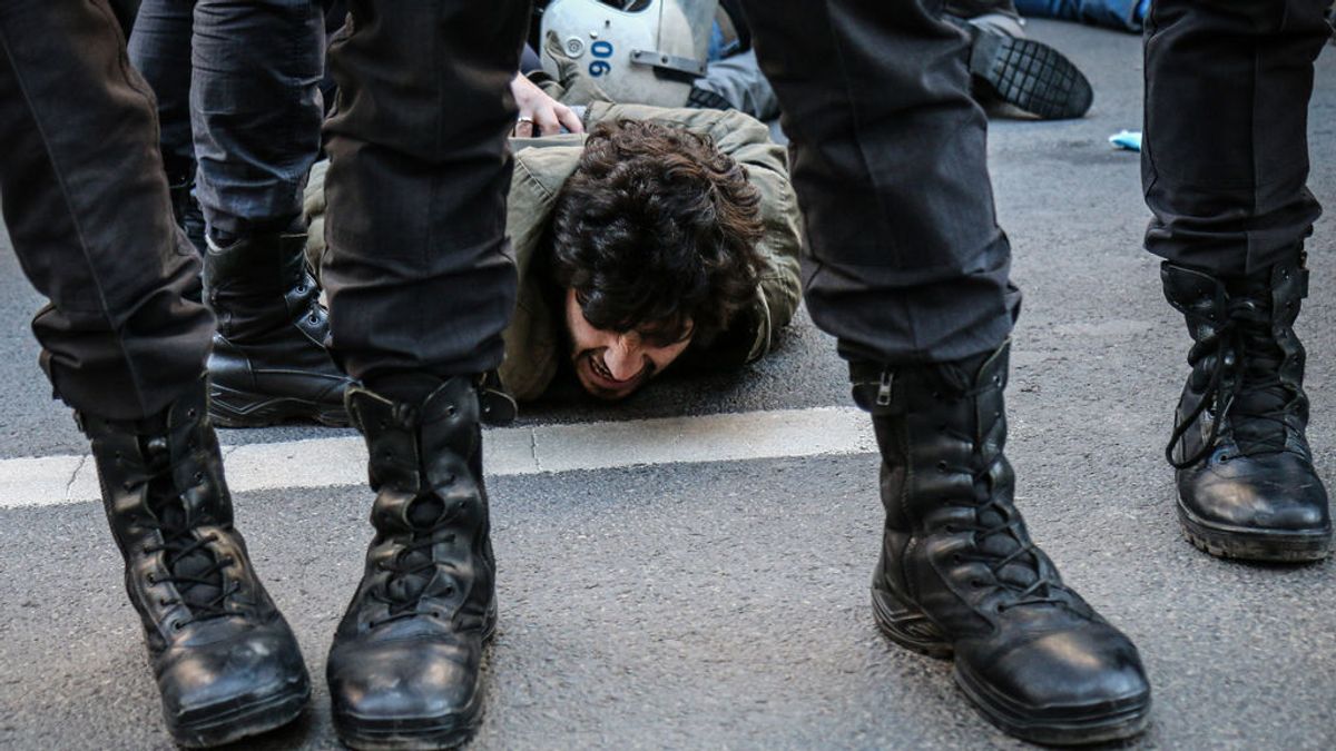 HRW urge a Turquía a "respetar la libertad de reunión" y liberar a los estudiantes detenidos durante protestas