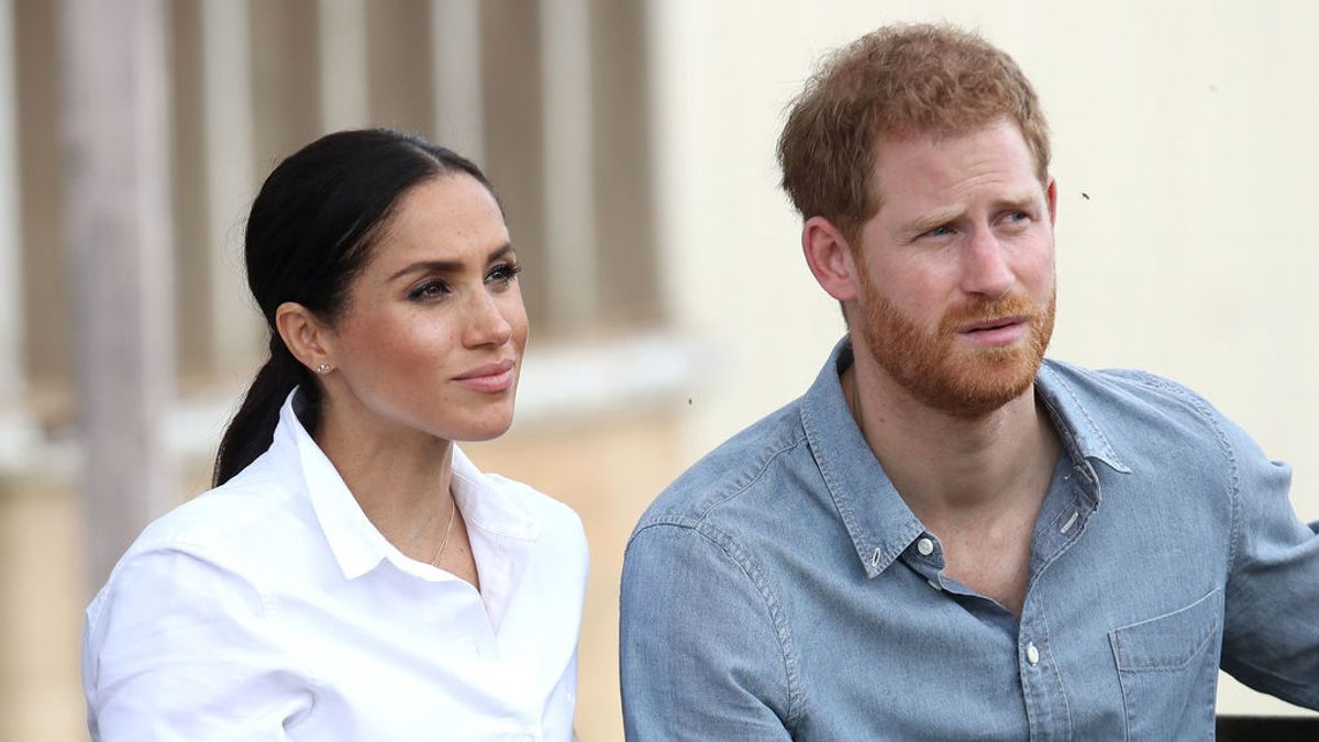 El príncipe Harry y su esposa Meghan Markle perderán todos los títulos reales El príncipe Harry y su esposa Meghan Markle perderán todos los títulos reales